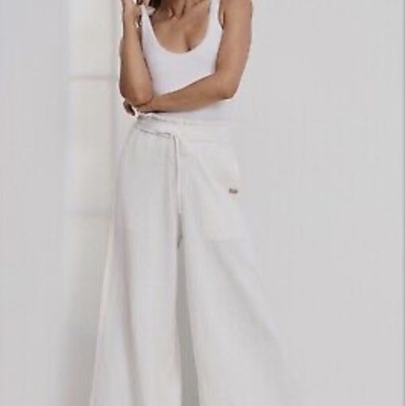 Lunya Cozy Cotton Silk Relaxed Pant - Picture 5 of 6